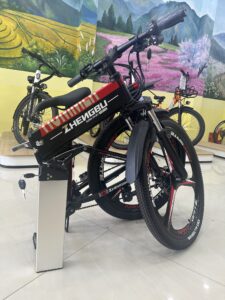 Xe dễ dàng tháo pin rời và gấp gọn