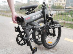 Xe dễ dàng gập gọn và tháo rời pin trong vài giây.