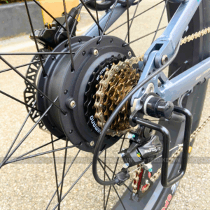 Trang bị động cơ BAFANG 1000W gắn bánh sau