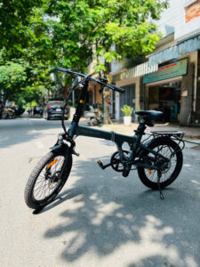 Xe đạp điện trợ lực ADO A20 Lite SE sở hữu phuộc trước hiện đại