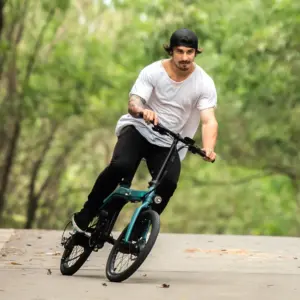 Xe sử dụng cặp lốp 2 inch với độ mỏng lý tưởng