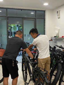 tsebike xe dap tro luc