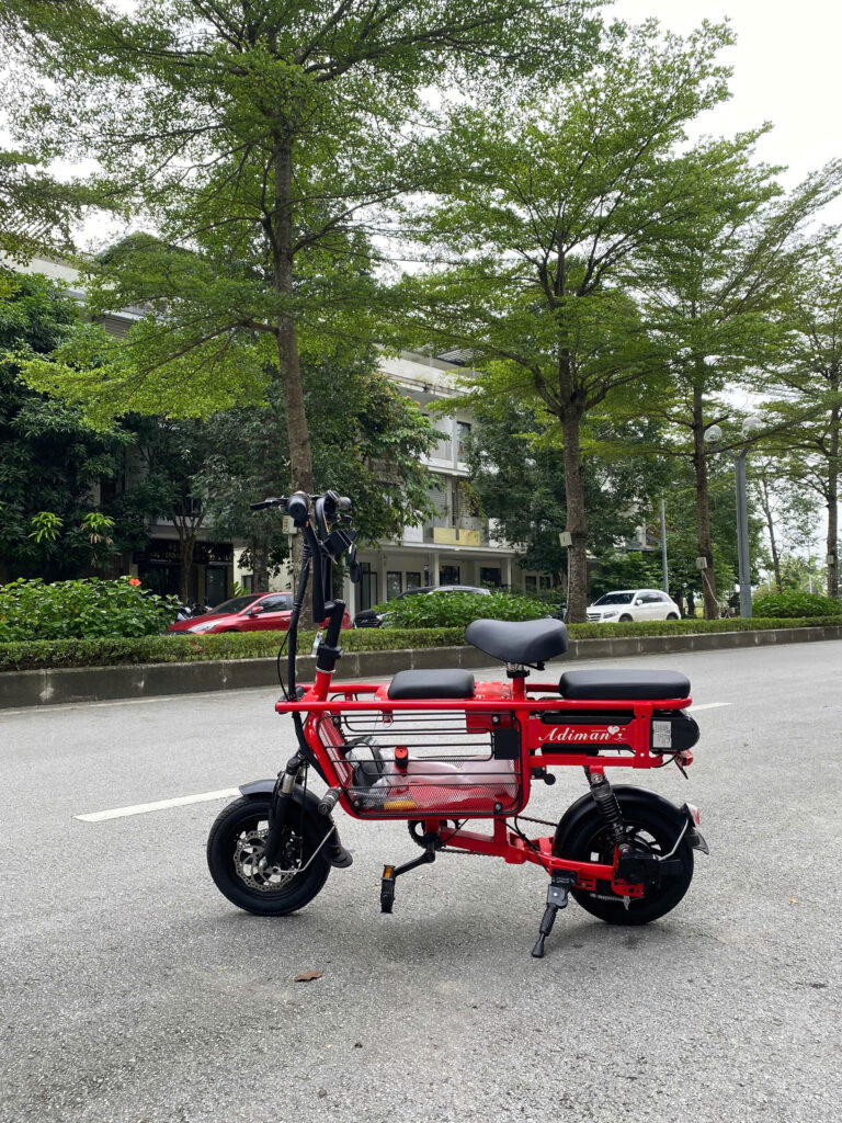 xe dap tro luc adiman